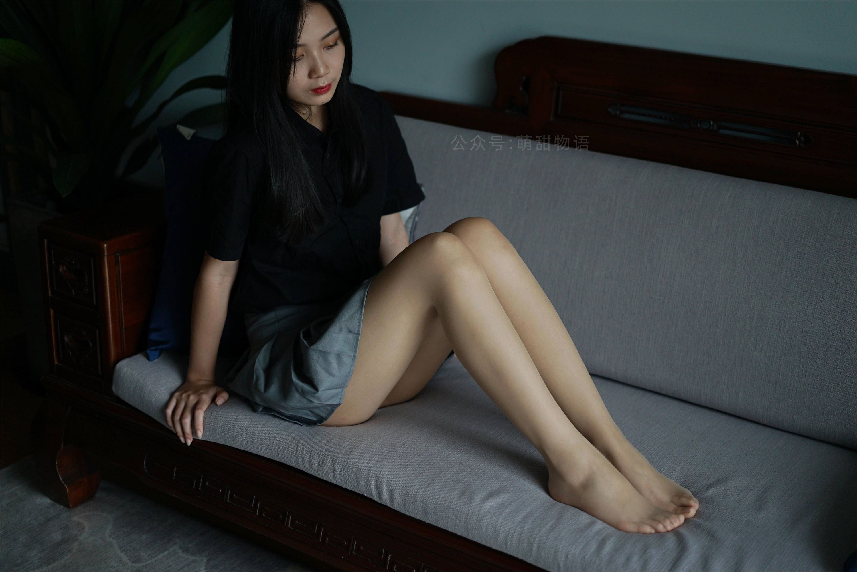 萌甜物语 XM121《短裙黑衬衣-小苏》